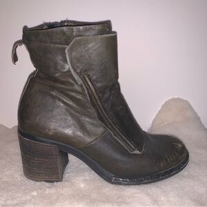 MJUS Green Leather Ankle Heeled Boots Moto 39